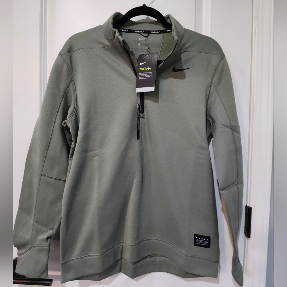NWT Nike Therma size small